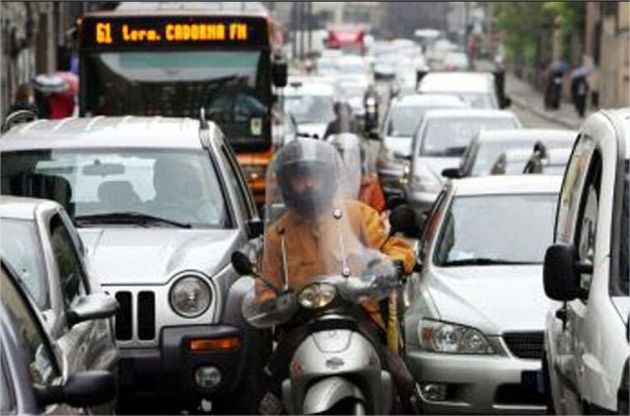 Milano da medaglia nera: eletta citt&agrave; pi&ugrave; trafficata al mondo