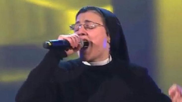 Suor Cristina: “Partecipai a The Voice grazie a Papa Francesco. La sua elezione una boccata d’aria”