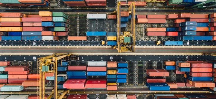 Sulle strade della rinascita. Il modello italiano punta su verde e hi-tech
