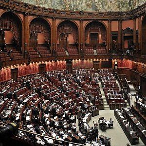 Camera, dipendenti in agitazione contro tagli a indennità
