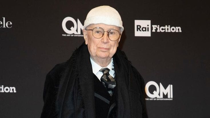 Beppe Menegatti, marito di Carla Fracci, ricoverato in ospedale