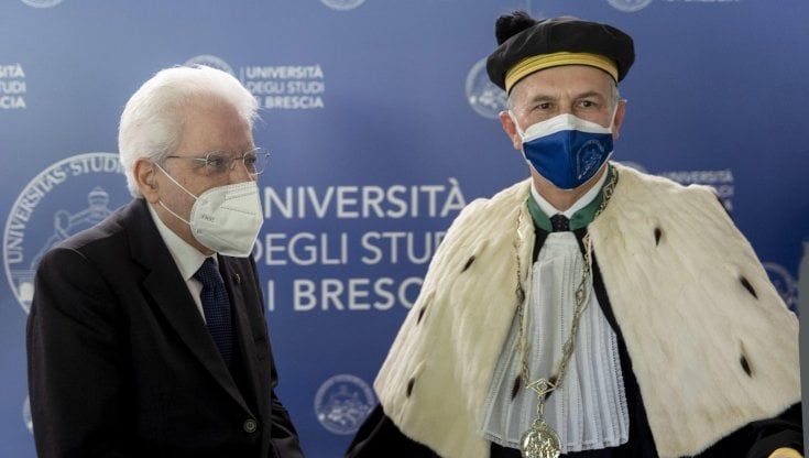 Riaperture, Mattarella ha firmato il decreto: "È il tempo della ripartenza. Basta agitare le proprie idee, confronto costruttivo"