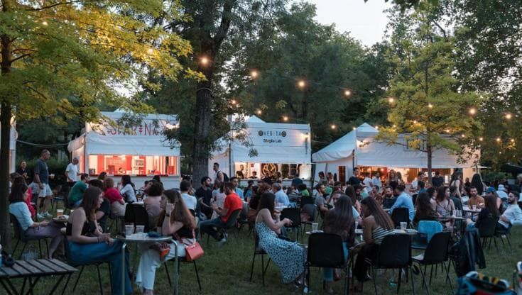 Gardens Sport Village, lo spazio verde dove ascoltare musica e mangiare, aspettando i playground