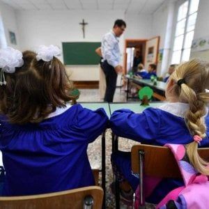 Scuola, ecco il concorso-sanatoria: 48 mila diplomate magistrali più vicine alla cattedra