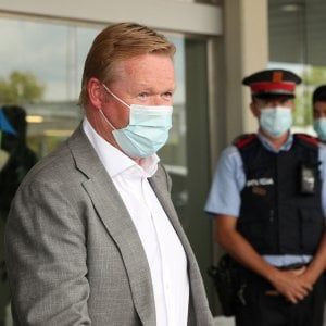Barcellona, ufficiale: Ronald Koeman è il nuovo allenatore: "Messi? Lavoro con chi è contento di restare"