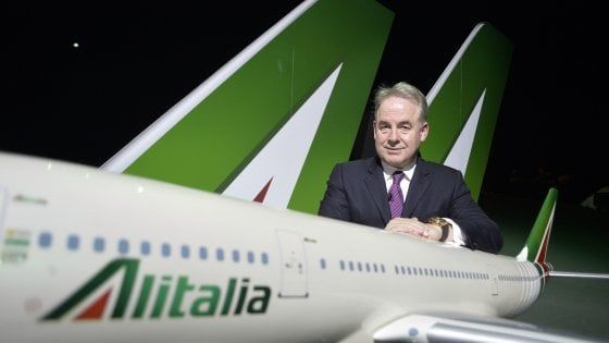 Alitalia, il piano prevede risparmi per 160 milioni