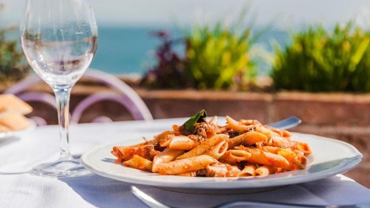 Cucina italiana: il valore nel mondo sale a 253 miliardi. Il mercato foodservice vale 84 miliardi