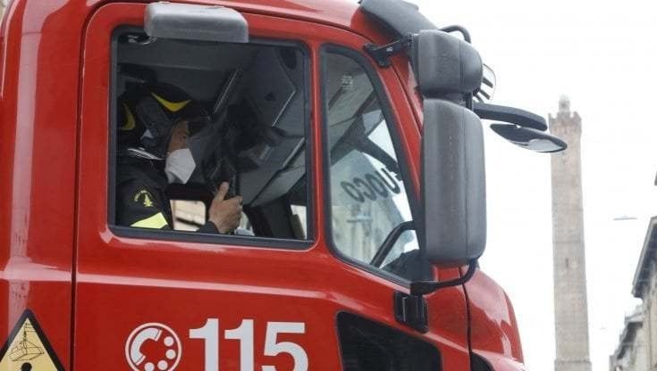 Napoli, anziana muore in un rogo di materasso 