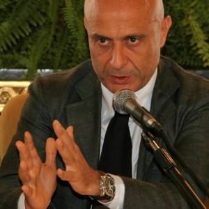 Minniti: "Diritto a manifestare, ma sicurezza per i cittadini"