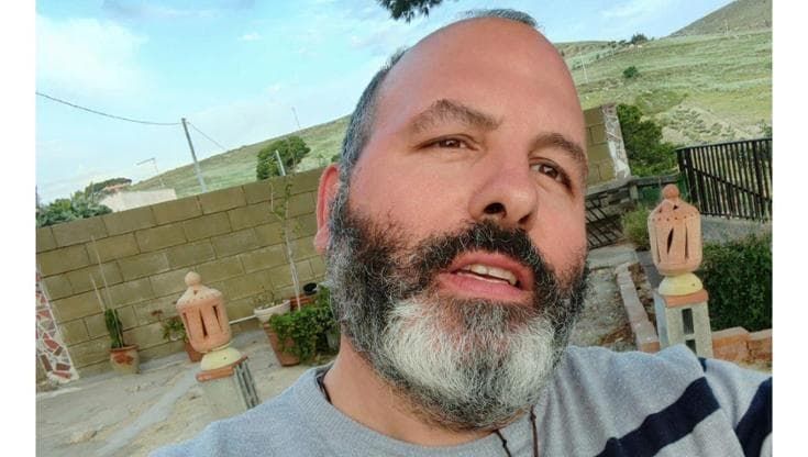“Bella notizia”: bufera sul prete che esulta per la legittima difesa dopo la morte di un rapinatore