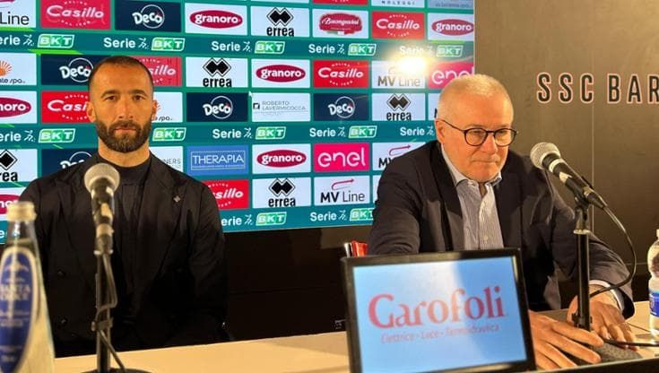 Il Bari a Cosenza a caccia di gol e punti. Magalini: “Ai playoff ci saremo, abbiamo i valori giusti”