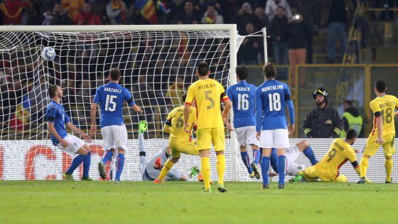 Italia-Romania 2-2, azzurri beffati nel finale