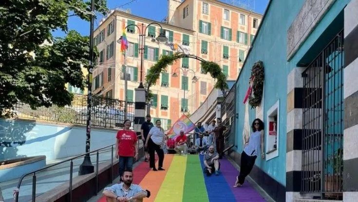 Carriera alias, un armadio per sentirsi sè stessi e la politica distante anni luce: le lotte dei giovani lgbt