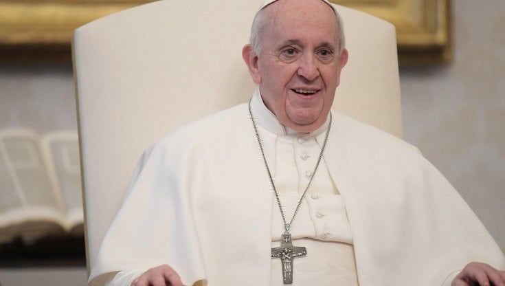 Il Papa nella giornata della fratellanza: "Basta indifferenza, o fratelli o crolla tutto"