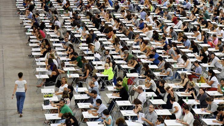 Ansie, tic e disillusioni. In 54 mila a Roma per diventare navigator