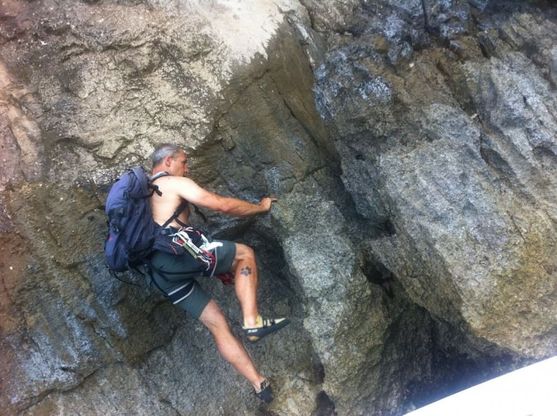 Capri, la favola della gattina prigioniera in una una grotta
