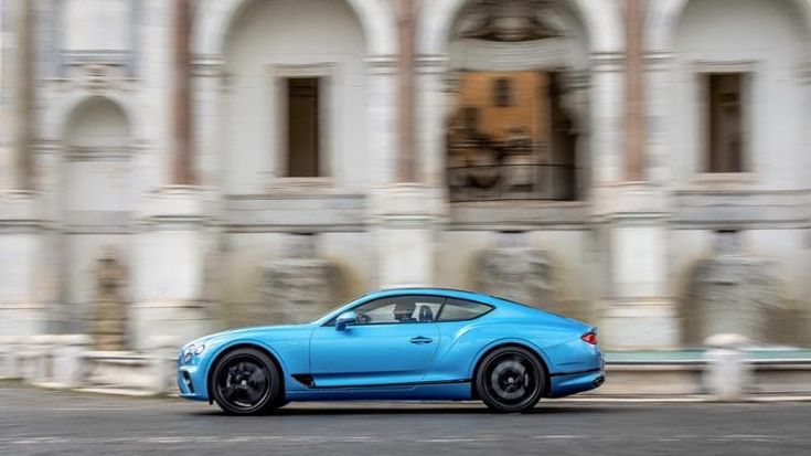 Bentley, il rendimento sulle vendite è rimasto sopra il 20% anche nel 2023