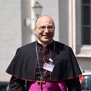 Ischia, storica apertura del vescovo: "Nelle Confraternite anche conviventi e divorziati risposati" 