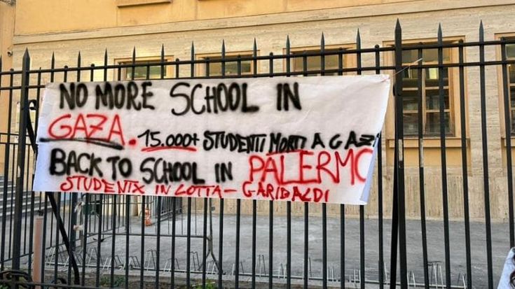 “Noi torniamo in classe, i ragazzi di Gaza no”, la protesta degli studenti di Palermo