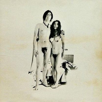 Dai Nirvana a John Lennon, ecco le 40 copertine censurate
