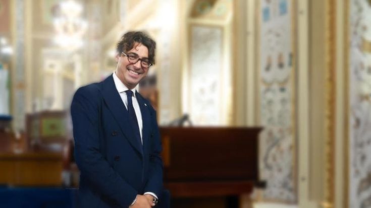 Bufera sui fondi della cultura erogati dall’Ars, Auteri si autosospende da FdI: andrà al gruppo Misto