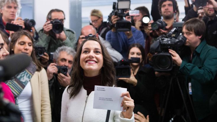 Elezioni in Catalogna, Ciudadanos primo partito cancella i popolari di Rajoy