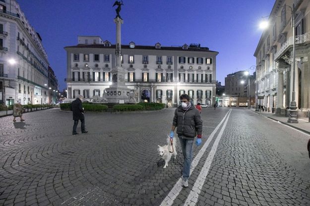 Napoli, la città vuota