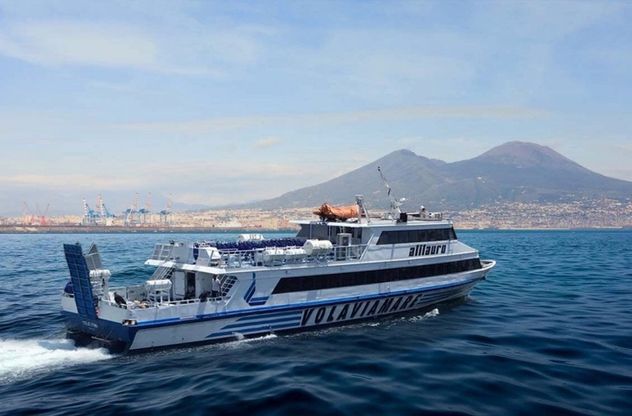 Emissioni zero e rumore ridotto, ecco l’aliscafo che non disturba i delfini