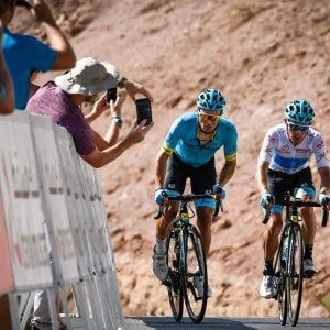 Ciclismo, Tour Oman: Angel Lopez vola in salita