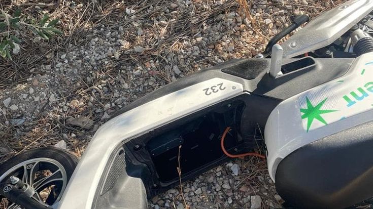 Troppi furti e atti vandalici, Pikyrent ritira gli scooter in sharing a Bari: "Per noi è una sconfitta"