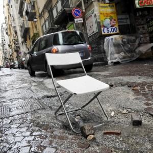 Napoli, disastro buche, citt&agrave; in ginocchio: oltre 1300 nelle strade gruviera