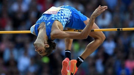 Atletica, Tamberi riparte forte: vittoria nell'alto a Leverkusen