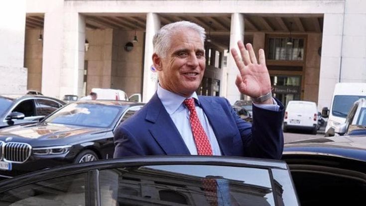 Orcel presenta il piano di Unicredit: "Per Commerz fino a 6 miliardi di utili con la fusione"