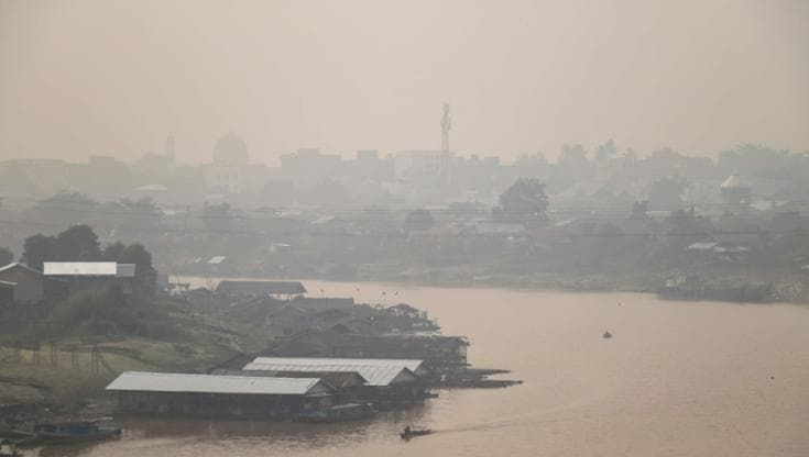 Clima, i primi effetti di El Niño nel mondo. In Indonesia “costretti a far piovere”