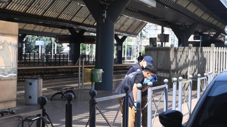 Omicidio in Stazione, da Renzi a Salvini è polemica sulla sicurezza: “Dal governo solo propaganda”