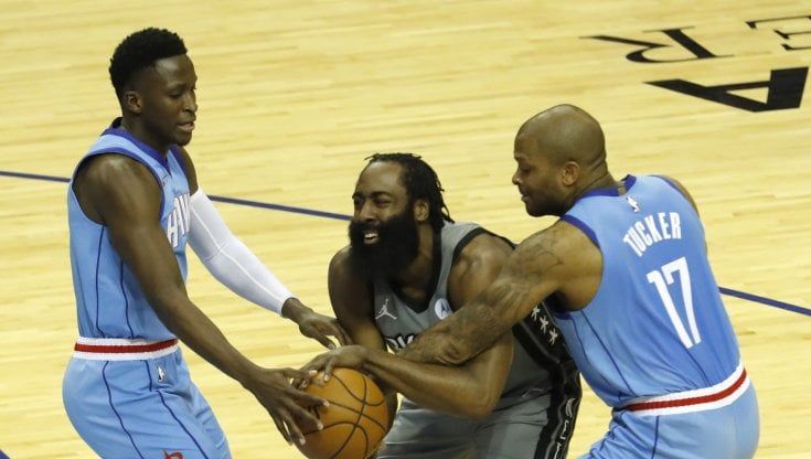 Basket Nba: Harden show nella "sua" Houston, Philadelphia all'overtime su Utah