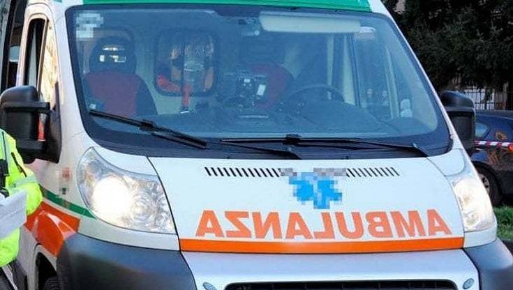 Lecce, con lo scooter contro un'auto: ragazzo di 17 anni in coma, gravissimo un 18enne
