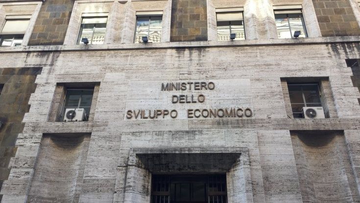 Agroalimentare e made in Italy, il Mise investe in quattro imprese campane