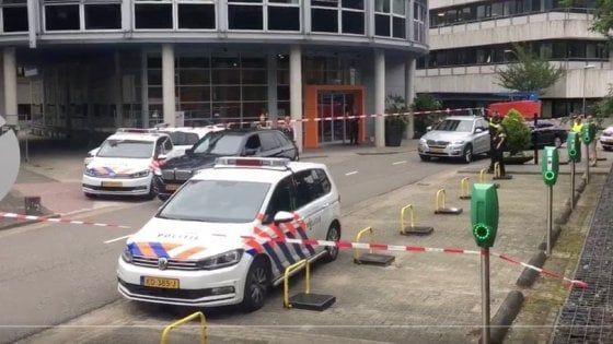 Olanda, rilasciata la donna presa in ostaggio nella sede della radio 3FM ad Hilversum
