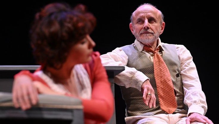 Giuseppe Cederna in scena con 'Zio Vanja'. "Cechov ci salva dall'orrore: russo sì, ma poeta della vita"