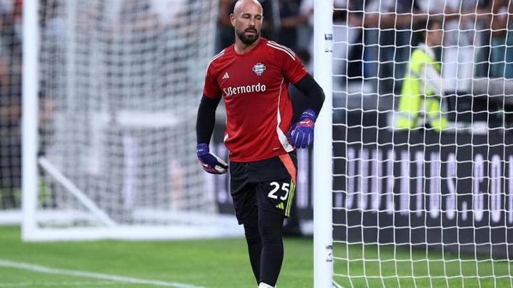 Pepe Reina torna allo stadio Maradona, da avversario: "Questa città è casa mia”