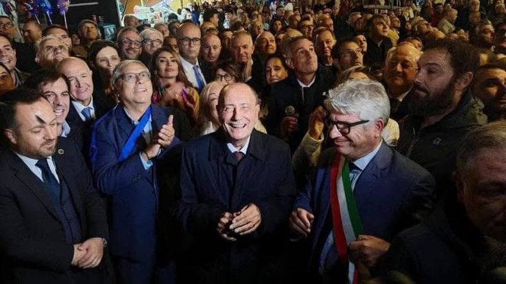 Quella svolta da chiedere pure al centrosinistra