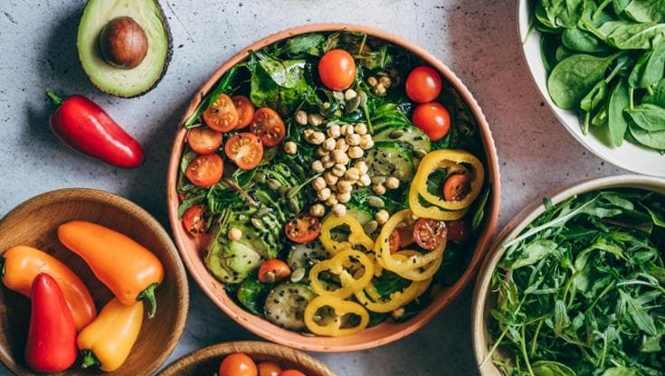 Dieta: eliminando i cibi ultra-processati si perde peso, senza fare (troppe) rinunce