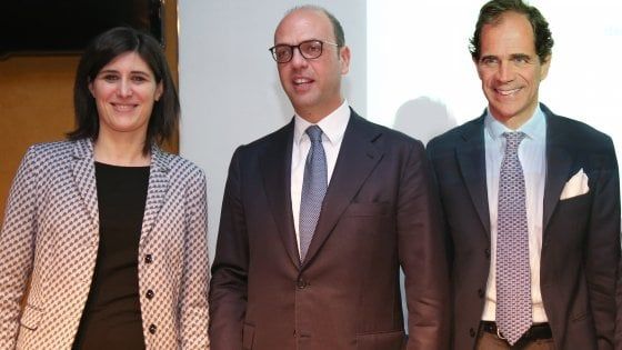 Alfano a Torino: "Le  ambasciate a i consolati a disposizione delle aziende per la promozione all'estero" 