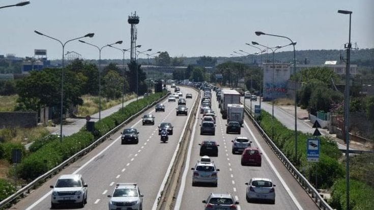 Sulla tangenziale di Bari riprendono i lavori Anas: a Torre a Mare corsie di sorpasso chiuse e velocità a 50 km/h