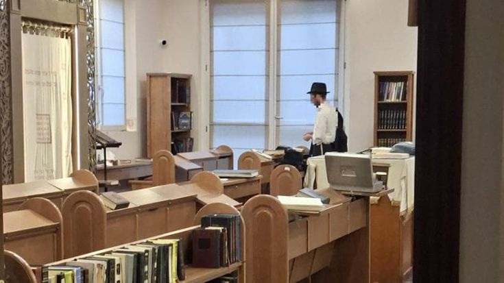 Il rabbino aggredito a Milano: “Ho avuto paura, ma resto qui e con i miei abiti tradizionali”