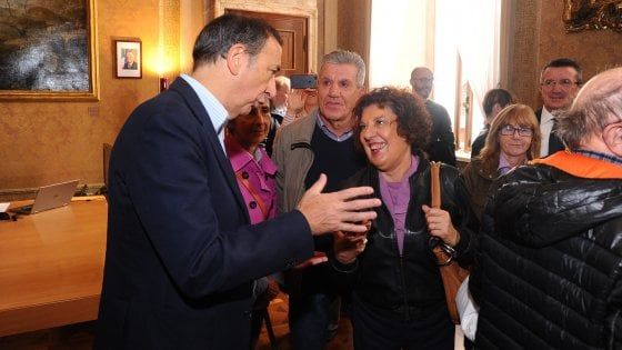 Inquinamento, Sala ai milanesi: "Fa caldo, aspettate ad accendere il riscaldamento"