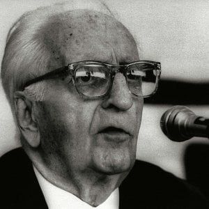 Sgominata banda che voleva trafugare la salma di Enzo Ferrari