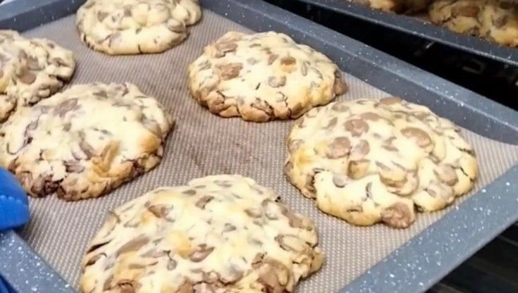 Cookies e cinnamon rolls: a Bari apre una pasticceria americana. "Un'avventura di famiglia in perfetto stile New York"