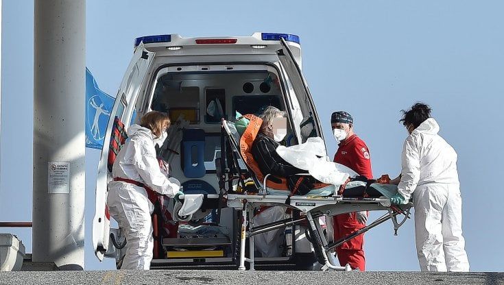 Coronavirus, ancora numeri elevati in Piemonte: 3.884 contagi e 35 decessi nelle ultime 24 ore